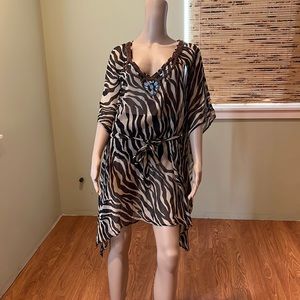 Club Collection Black And Cream Kaftan With Brown Blue Beading At Neck L